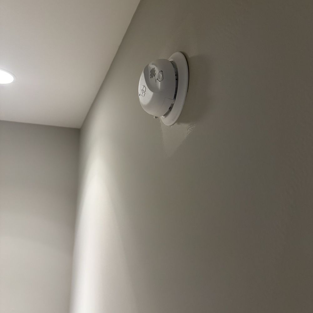 Two Sisters Paint - No edging around smoke detector - Painters Near Me Two Sisters Paint - No edging around smoke detector - Painters Near Me
