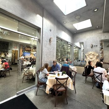 Il Pastaio - Italian Near Me - Beverly Hills, California