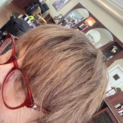 Rania'Salon - Trendy color and cut.