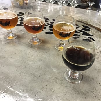 Dead Armadillo Brewery - Tasting flight! - Breweries Near Me - Tulsa, Oklahoma Dead Armadillo Brewery - Tasting flight! - Breweries Near Me - Tulsa, Oklahoma