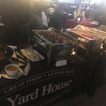 Yard House - New American Near Me - Irving, Texas