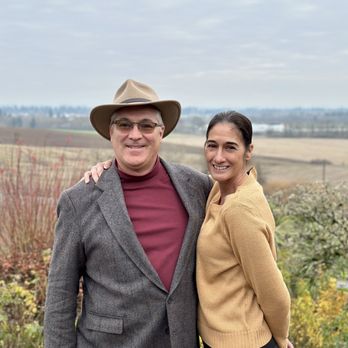 Oregon Wine Maker Tours - Wine Tours Near Me - Lake Oswego, Oregon Oregon Wine Maker Tours - Wine Tours Near Me - Lake Oswego, Oregon