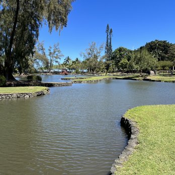 Liliuokalani Gardens - Waihonu pond - Parks Near Me - Hilo, Hawaii