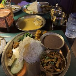 Faarzi Himalayan Bar & Grill - Mushroom Thakali Set