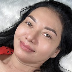 Her new petty brows