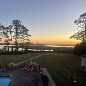 Bay Tree Manor - Sunrise from my room. - Bed & Breakfast Near Me - Seaford, Virginia Bay Tree Manor - Sunrise from my room. - Bed & Breakfast Near Me - Seaford, Virginia