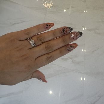 Q Nail Lounge - Halloween nails - Nail Salons Near Me - Downey, California Q Nail Lounge - Halloween nails - Nail Salons Near Me - Downey, California