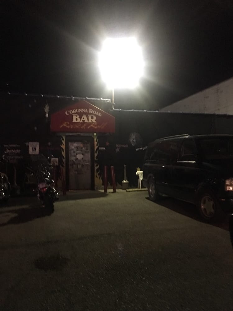 Corunna Road Bar, Flint Roadtrippers