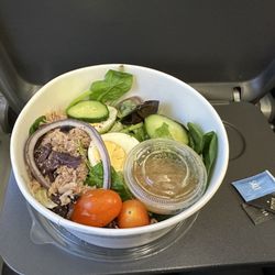 Pret A Manger - Tuna Nicoise Salad