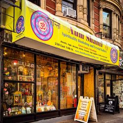 Aum Shanti Bookshop & Crystal Gallery - Exterior