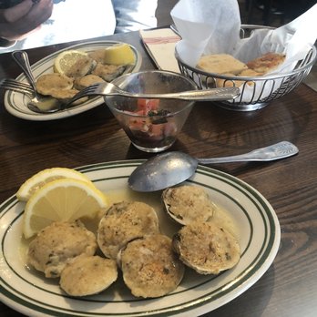 Carmine's Pizzeria - 6 Baked Clams - Pizza Near Me - Brooklyn, New York