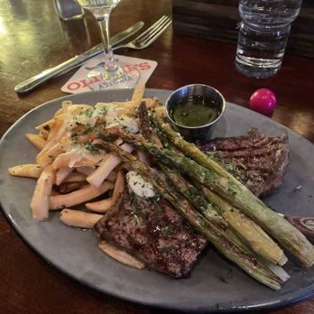 Oliver's Astoria - -Steak Frites - New American Near Me - Astoria, New York Oliver's Astoria - -Steak Frites - New American Near Me - Astoria, New York