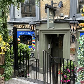 Queens Arms - Exterior photo. - Pubs Near Me - Edinburgh, EDH