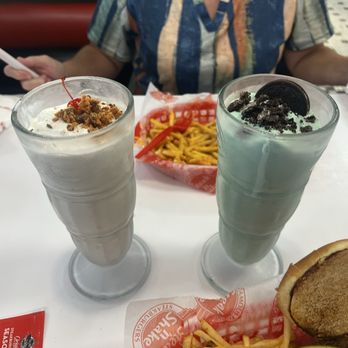 Steak ’n Shake - OREO Mint Butter finger milkshake - Burgers Near Me - Frankfort, Kentucky Steak ’n Shake - OREO Mint Butter finger milkshake - Burgers Near Me - Frankfort, Kentucky
