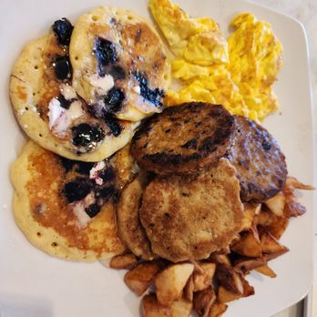 Silver Diner - Lumberjack breakfast - Diners Near Me - Chantilly, Virginia