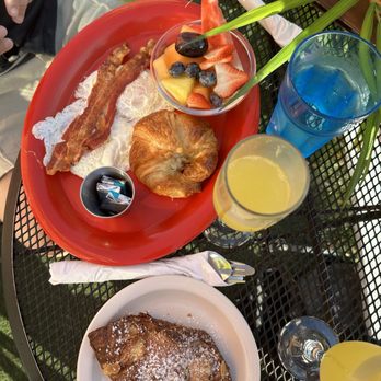 Bonjour French Cafe - French Near Me - Siesta Key, Florida Bonjour French Cafe - French Near Me - Siesta Key, Florida