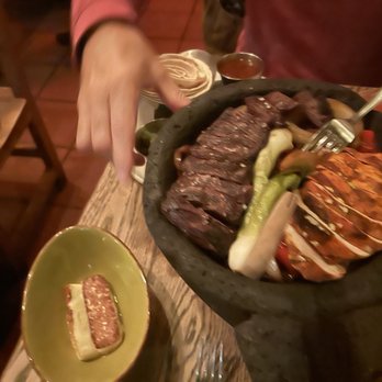 El Vez - Steak and chicken tacos for 2 - Mexican Near Me - New York, New York El Vez - Steak and chicken tacos for 2 - Mexican Near Me - New York, New York