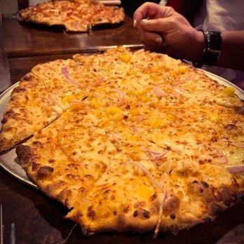 Heat Pizza Bar - Buffalo Chicken Pizza...ask for a side of Blue Cheese dressing!! - Bars Near Me - Tuscaloosa, Alabama