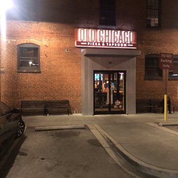 Old Chicago Pizza + Taproom - Food and a wonderful atmosphere - Pizza Near Me - Columbia, South Carolina