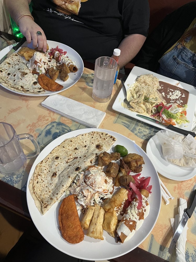 COPAN RESTAURANT Updated October 2024 21 Photos & 19 Reviews 3607 N Sharon Amity