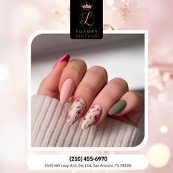 Luxury Nails & Spa