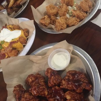 Hooters - Sports Bars Near Me - Council Bluffs, Iowa