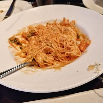 Yard House - Bars Near Me - Glenview, Illinois