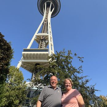 Space Needle - Love the view with the crisp blue sky - Landmarks & Historical Buildings Near Me - Seattle, Washington Space Needle - Love the view with the crisp blue sky - Landmarks & Historical Buildings Near Me - Seattle, Washington