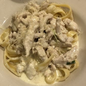 Ciro's Italian Eatery - Chicken Fettuccine Alfredo - Pizza Near Me - Elkton, Virginia Ciro's Italian Eatery - Chicken Fettuccine Alfredo - Pizza Near Me - Elkton, Virginia