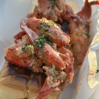 Lobster Zen - Lobster Roll - Food Trucks Near Me - Rosemead, California Lobster Zen - Lobster Roll - Food Trucks Near Me - Rosemead, California