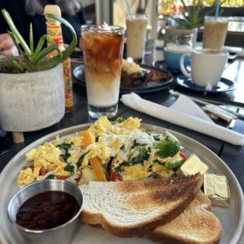 Vovomeena - Encanto Garden Scramble - Coffee & Tea Near Me - Phoenix, Arizona Vovomeena - Encanto Garden Scramble - Coffee & Tea Near Me - Phoenix, Arizona