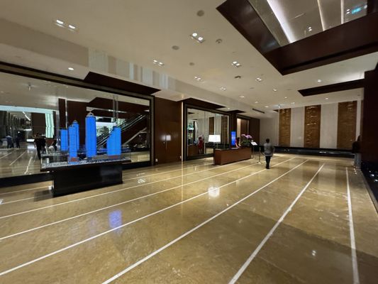 Grand Hyatt Manila by null