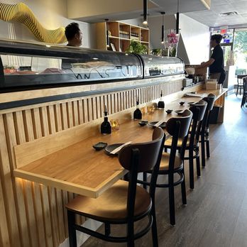 Neta Sushi - Bar sitting area - Sushi Bars Near Me - Park Ridge, Illinois