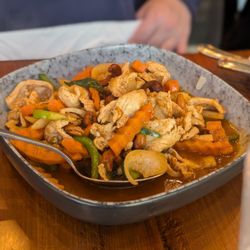 Thaitastic Thai Cuisine - Cashew chicken