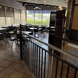 Viet Cuisine - Inside