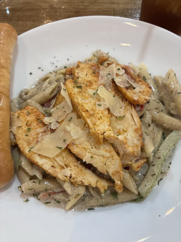 Food from Ray’s Lounge