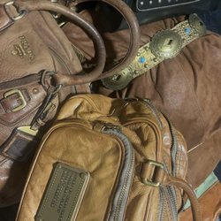 Mr Kevin’s Vintage Wholesale - Peep the Prada