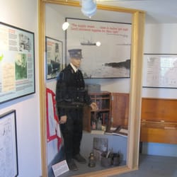 Copper Harbor Lighthouse Boat Tour - The light keepers uniform