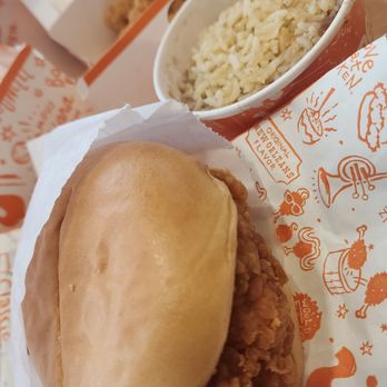 Popeyes Louisiana Kitchen - Chicken burger and popcorn shrimp combo - Fast Food Near Me - Edmonton, Alberta Popeyes Louisiana Kitchen - Chicken burger and popcorn shrimp combo - Fast Food Near Me - Edmonton, Alberta