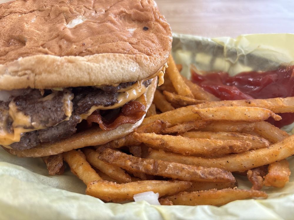 Tom's Burgers