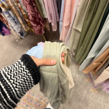 La Zwina Boutique - Hijabs - Women's Clothing Near Me - Anaheim, California