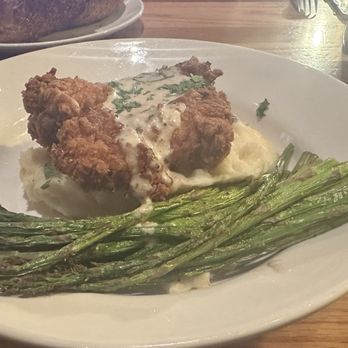 BJ's Restaurant & Brewhouse - Southern fried chicken with garlic mashed potatoes and asparagus. Yum! - New American Near Me - San Diego, California BJ's Restaurant & Brewhouse - Southern fried chicken with garlic mashed potatoes and asparagus. Yum! - New American Near Me - San Diego, California