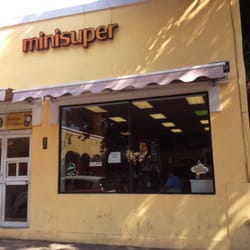Minisúper - Fachada