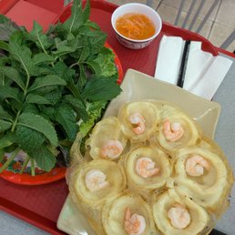 1. Bánh Khọt Saigon (Vietnamese mini shrimp crispy pancakes) 1. Bánh Khọt Saigon (Vietnamese mini shrimp crispy pancakes)
