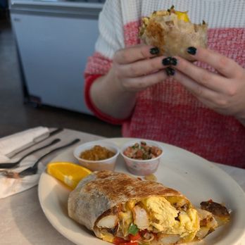 Lil Joe’s - Breakfast burrito - Diners Near Me - Sacramento, California