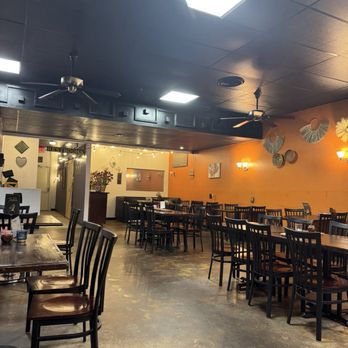 T’s Thai Express - Inside - Thai Near Me - San Antonio, Texas T’s Thai Express - Inside - Thai Near Me - San Antonio, Texas