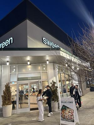 sweetgreen - Healthy Salads, Bowls and Plates by null
