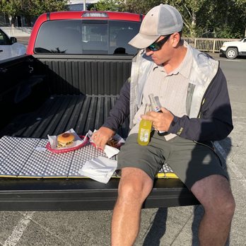 Roman's Kitchen - Tailgate picnic - Burgers Near Me - Arcata, California