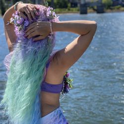 Una the Mermaid - Una the Mermaid near OMSI