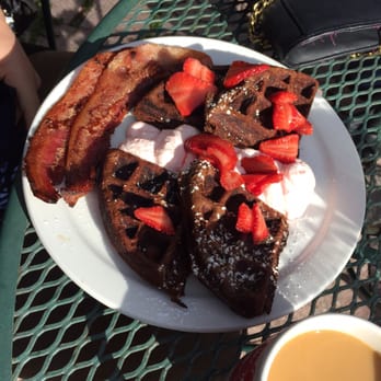 Candlelight - An excuse to eat cake for breakfast - Coffee & Tea Near Me - San Antonio, Texas